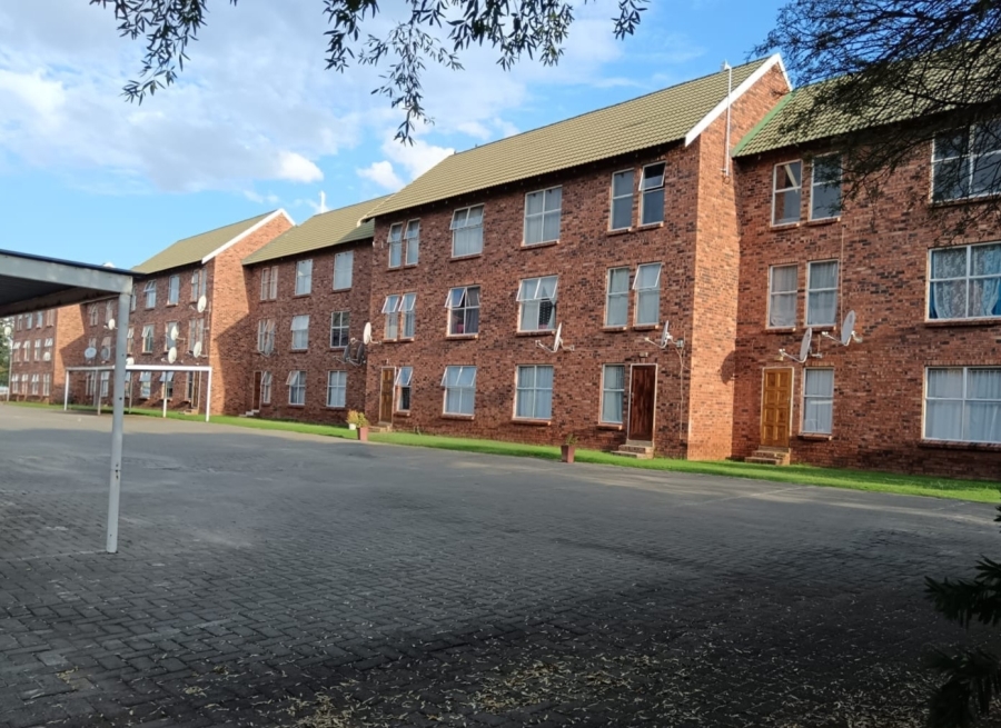 1 Bedroom Property for Sale in Willows Free State